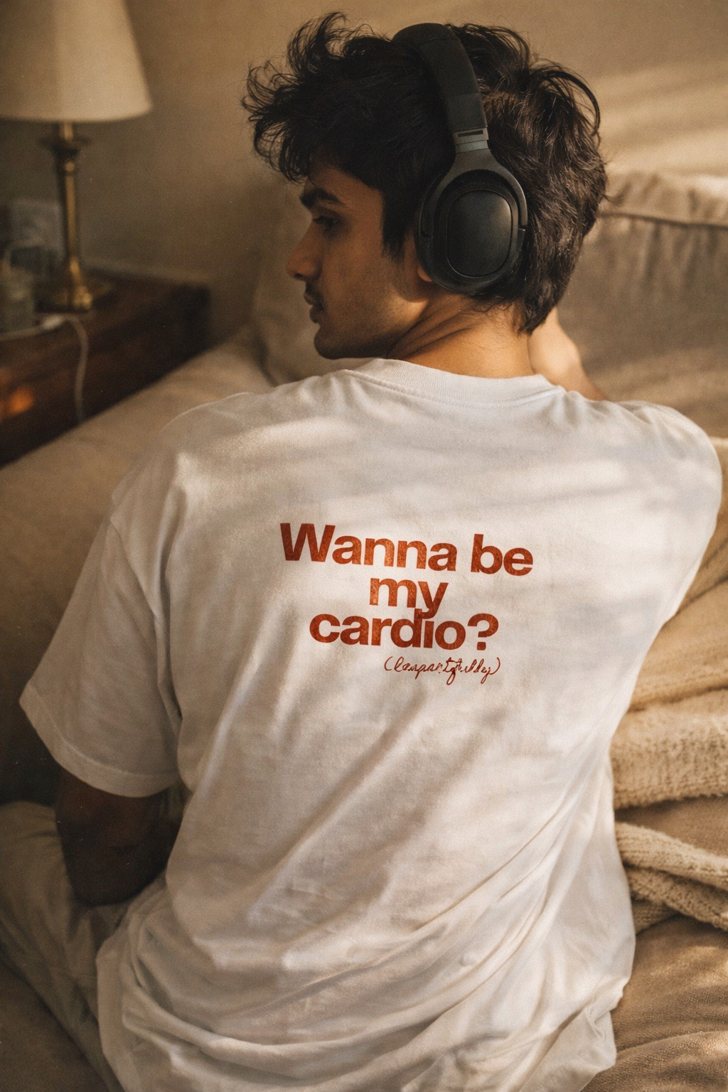 MOODY Unisex Basic T-Shirt