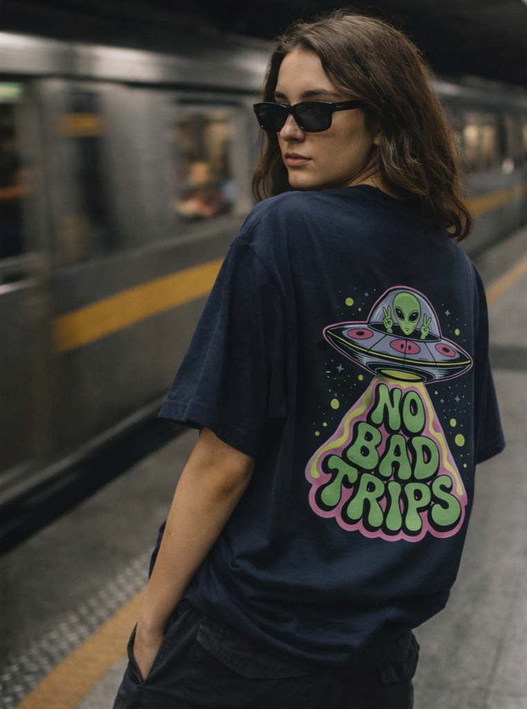 ALIEN Unisex Oversized T-Shirt