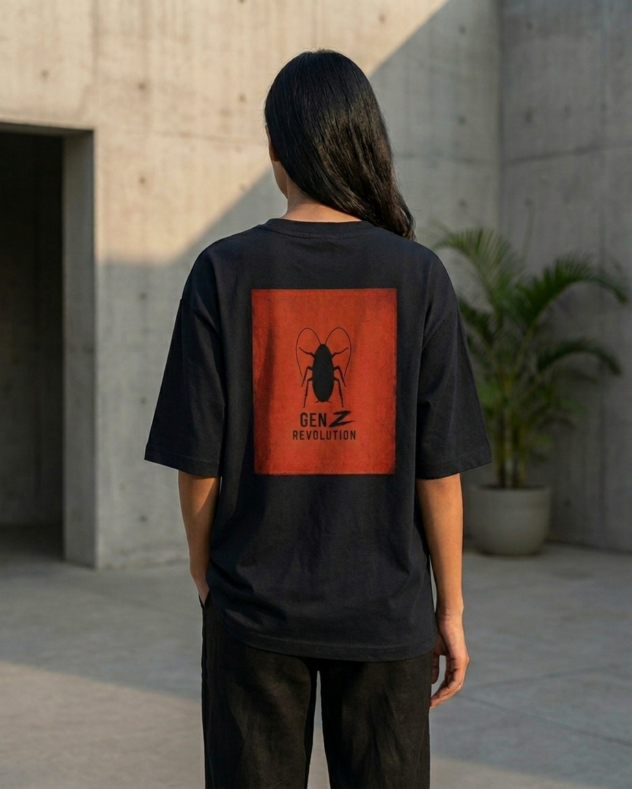 COCKROACH REVOLUTION Unisex Oversized T-Shirt